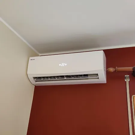 아파트 Cozy And Quiet Near The Center *