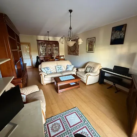 아파트 Cozy And Quiet Near The Center 브라가