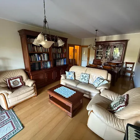 Cozy And Quiet Near The Center 아파트 브라가