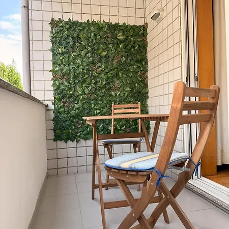 Cozy And Quiet Near The Center Apartment *