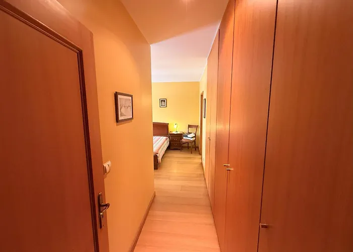 Cozy And Quiet Near The Center Διαμέρισμα